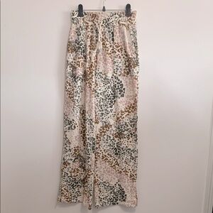 โค๏ธ Zac & Rachel womenโs animal print knit wide leg pants size S